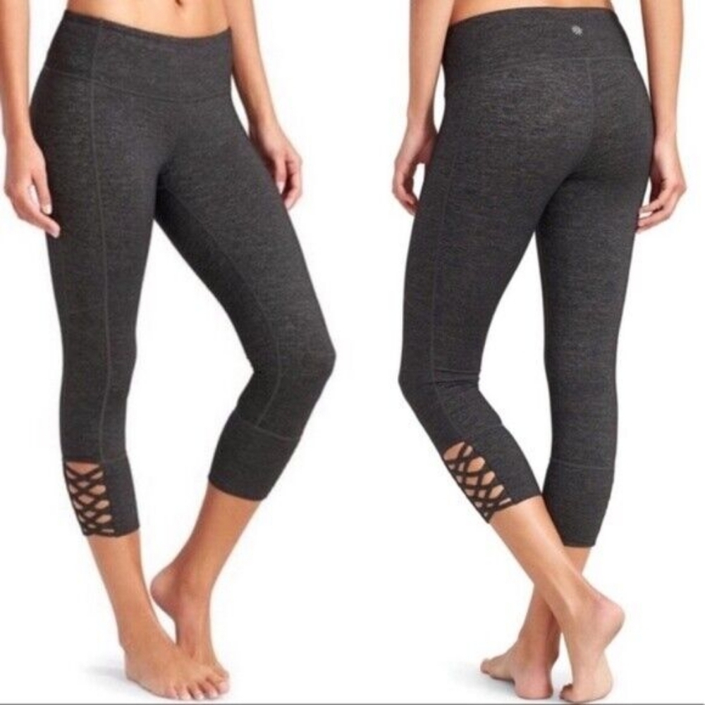 Athleta Mind‎ Over Mat Heather Gray Capri Legging Size Small